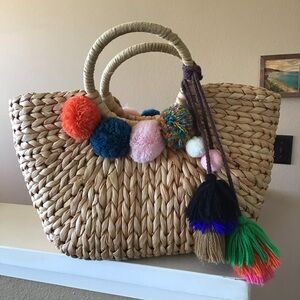 NEW Straw Pom Tassel Handbag